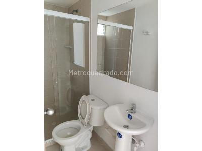Apartamento de 3 alcobas en venta en Hospital Venancio Diaz, Sabaneta, 69 m² · foto 10 de 16