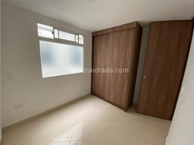 Apartamento de 3 alcobas en venta en Hospital Venancio Diaz, Sabaneta, 69 m² · foto 11 de 16
