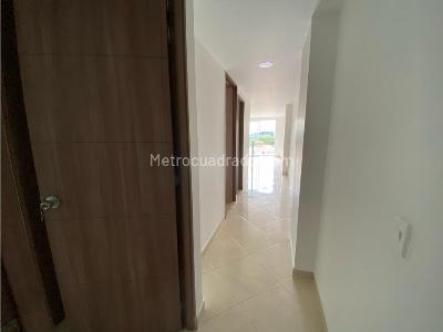 Apartamento de 3 alcobas en venta en Hospital Venancio Diaz, Sabaneta, 69 m² · foto 14 de 16