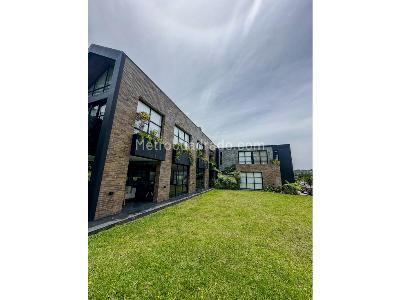 Casa de 4 alcobas en venta en Alto De Las Palmas, Envigado, 1614 m² · foto 2 de 20