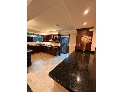 Casa de 4 alcobas en venta en El Escobero, Envigado, 457 m² · foto 8 de 20