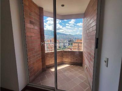 Apartamento en arriendo en Laureles, Medellín · foto 16 de 20