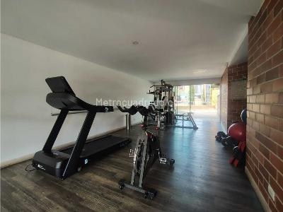 Apartamento de 3 alcobas en arriendo en Laureles, Medellín, 104 m² · foto 5 de 18