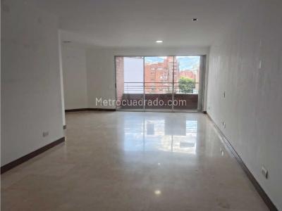 Apartamento de 3 alcobas en arriendo en Laureles, Medellín, 104 m² · foto 10 de 18