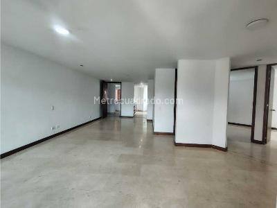 Apartamento de 3 alcobas en arriendo en Laureles, Medellín, 104 m² · foto 12 de 18