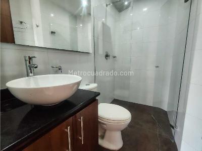 Apartamento de 3 alcobas en arriendo en Laureles, Medellín, 104 m² · foto 14 de 18