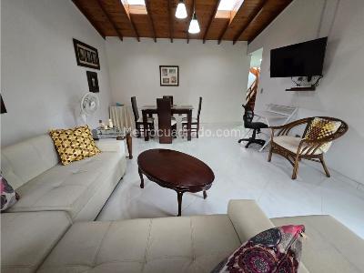 Apartamento de 3 alcobas en venta en Laureles, Medellín, 111 m² · foto 2 de 20