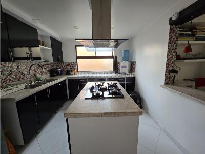 Apartamento de 3 alcobas en venta en Laureles, Medellín, 111 m² · foto 12 de 20