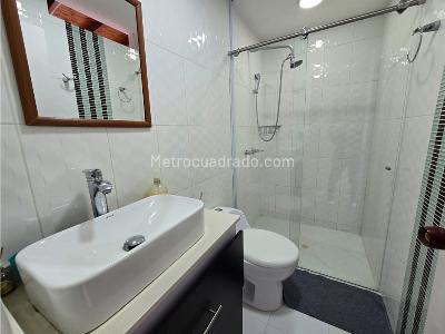 Apartamento de 3 alcobas en venta en Laureles, Medellín, 111 m² · foto 19 de 20