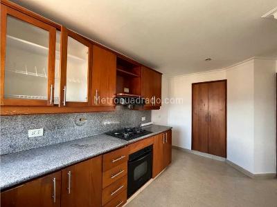Apartamento de 3 alcobas en venta en Laureles, Medellín, 176 m² · foto 6 de 20