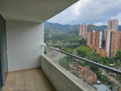 Apartamento de 3 alcobas en venta en Aves Maria, Sabaneta, 76 m² · foto 2 de 20