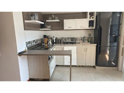 Apartamento de 3 alcobas en venta en Madera, Bello, 64 m² · foto 11 de 20