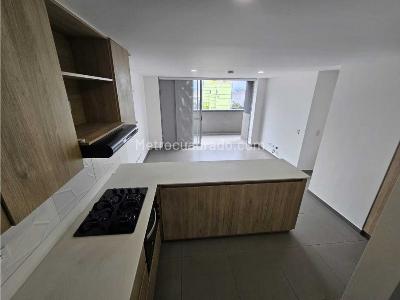 Apartamento en arriendo en Guayabal, Medellín · foto 2 de 18