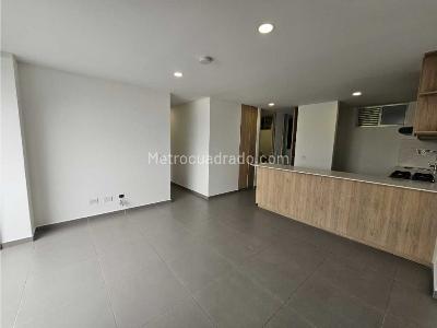 Apartamento en arriendo en Guayabal, Medellín · foto 6 de 18