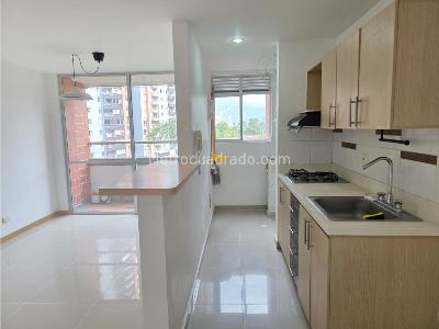 Apartamento de 3 alcobas en venta en Pilsen, Itagüí, 65 m² · foto 3 de 20