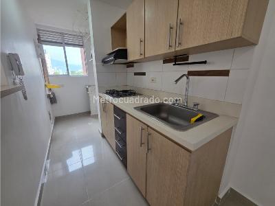 Apartamento de 3 alcobas en venta en Pilsen, Itagüí, 65 m² · foto 5 de 20