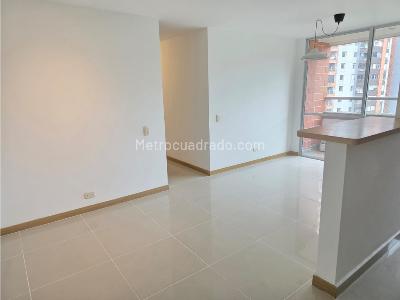 Apartamento de 3 alcobas en venta en Pilsen, Itagüí, 65 m² · foto 7 de 20