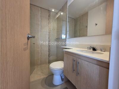 Apartamento de 3 alcobas en venta en Pilsen, Itagüí, 65 m² · foto 12 de 20