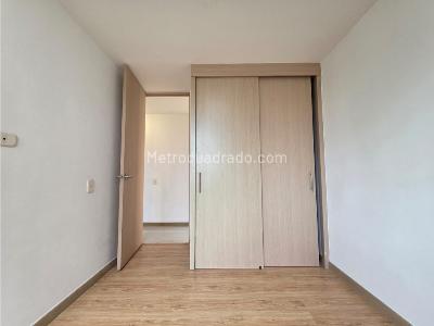 Apartamento de 3 alcobas en venta en Pilsen, Itagüí, 65 m² · foto 13 de 20