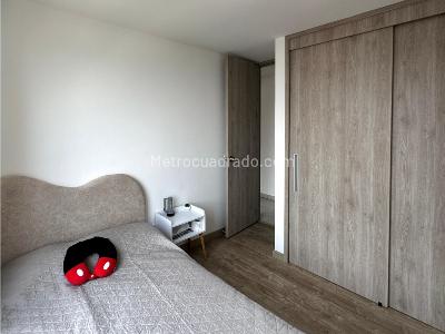 Apartamento de 3 alcobas en venta en Las Lomitas, Sabaneta, 79 m² · foto 14 de 20