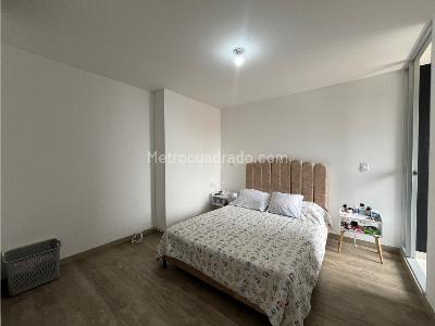 Apartamento de 3 alcobas en venta en Las Lomitas, Sabaneta, 79 m² · foto 15 de 20