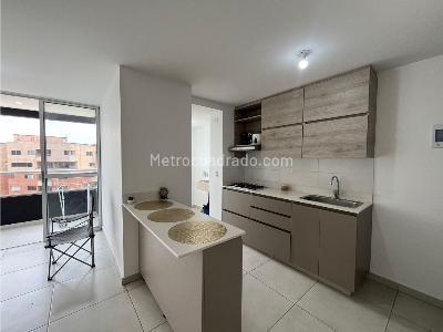 Apartamento de 3 alcobas en venta en Las Lomitas, Sabaneta, 79 m² · foto 4 de 20
