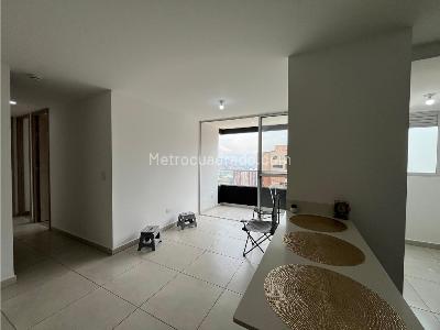 Apartamento de 3 alcobas en venta en Las Lomitas, Sabaneta, 79 m² · foto 7 de 20