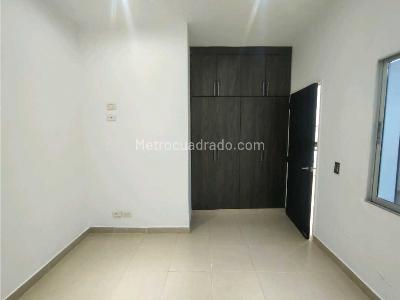 Apartamento de 3 alcobas en arriendo en Laureles, Medellín, 105 m² · foto 7 de 12