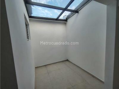 Apartamento de 3 alcobas en arriendo en Laureles, Medellín, 105 m² · foto 11 de 12