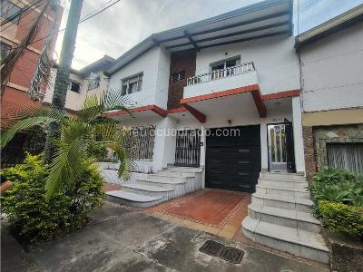 Apartamento de 3 alcobas en arriendo en Laureles, Medellín, 105 m² · foto 12 de 12
