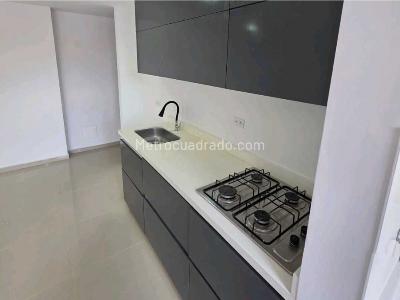 Apartamento de 3 alcobas en venta en Niquia, Bello, 104 m² · foto 2 de 11