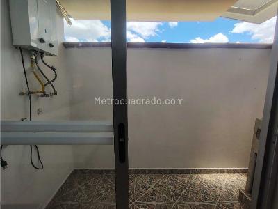 Apartamento de 3 alcobas en venta en Arrayanes, Rionegro, 59 m² · foto 3 de 18