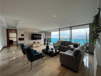 Apartamento en arriendo en El Poblado, Medellín · foto 2 de 20