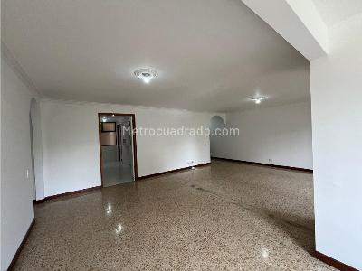 Apartamento de 3 alcobas en venta en El Poblado, Medellín, 137 m² · foto 7 de 20