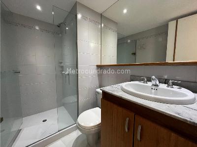 Apartamento de 3 alcobas en venta en El Poblado, Medellín, 137 m² · foto 13 de 20