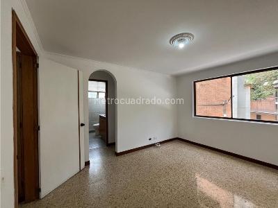 Apartamento de 3 alcobas en venta en El Poblado, Medellín, 137 m² · foto 16 de 20