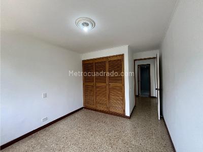 Apartamento de 3 alcobas en venta en El Poblado, Medellín, 137 m² · foto 20 de 20