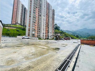 Apartamento de 3 alcobas en venta en La Doctora, Sabaneta, 70 m² · foto 3 de 19