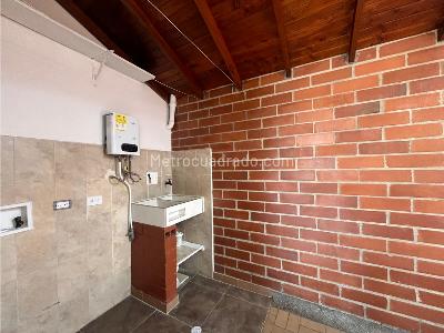 Apartamento de 4 alcobas en venta en Lorena, Medellín, 240 m² · foto 10 de 20