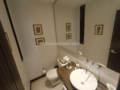 Apartamento en venta en Los Rosales, Bogotá · foto 11 de 19
