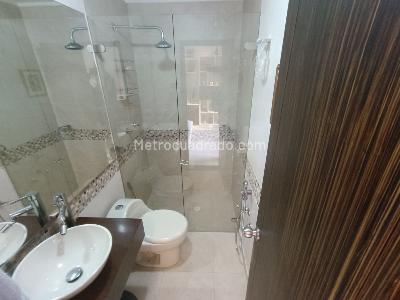 Apartamento en venta en Los Rosales, Bogotá · foto 9 de 19