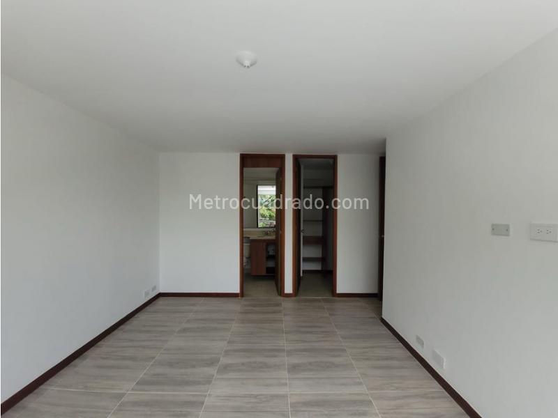 Piso – Medellín, Loma de Los Bernal, Belén - Más