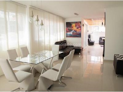 Apartamento de 5 alcobas en venta en Laureles Nutibara, Medellín, 285 m² · foto 4 de 20