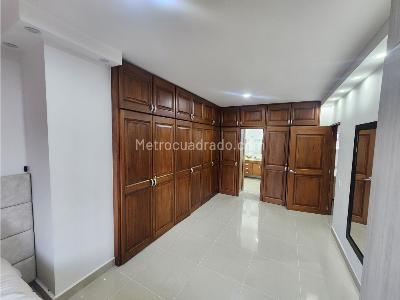 Apartamento de 5 alcobas en venta en Laureles Nutibara, Medellín, 285 m² · foto 14 de 20