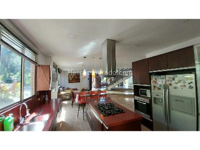 Casa de 5 alcobas en venta en Sabaneta Las Lomitas, Sabaneta · foto 15 de 20