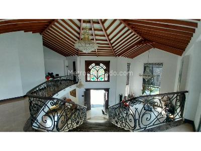 Casa de 5 alcobas en venta en Sabaneta Las Lomitas, Sabaneta · foto 17 de 20