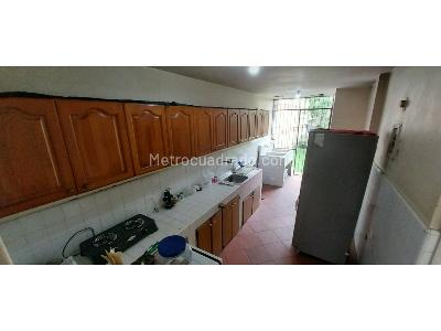 Casa de 4 alcobas en venta en Miravalle Laureles Medellin, Medellín, 220 m² · foto 8 de 17
