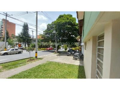 Casa de 4 alcobas en venta en Miravalle Laureles Medellin, Medellín, 220 m² · foto 17 de 17