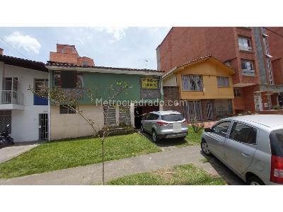 Casa en arriendo en Laureles Santa Gema, Medellín · foto 2 de 18