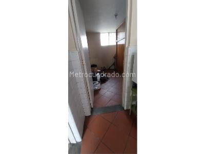 Casa en arriendo en Laureles Santa Gema, Medellín · foto 10 de 18